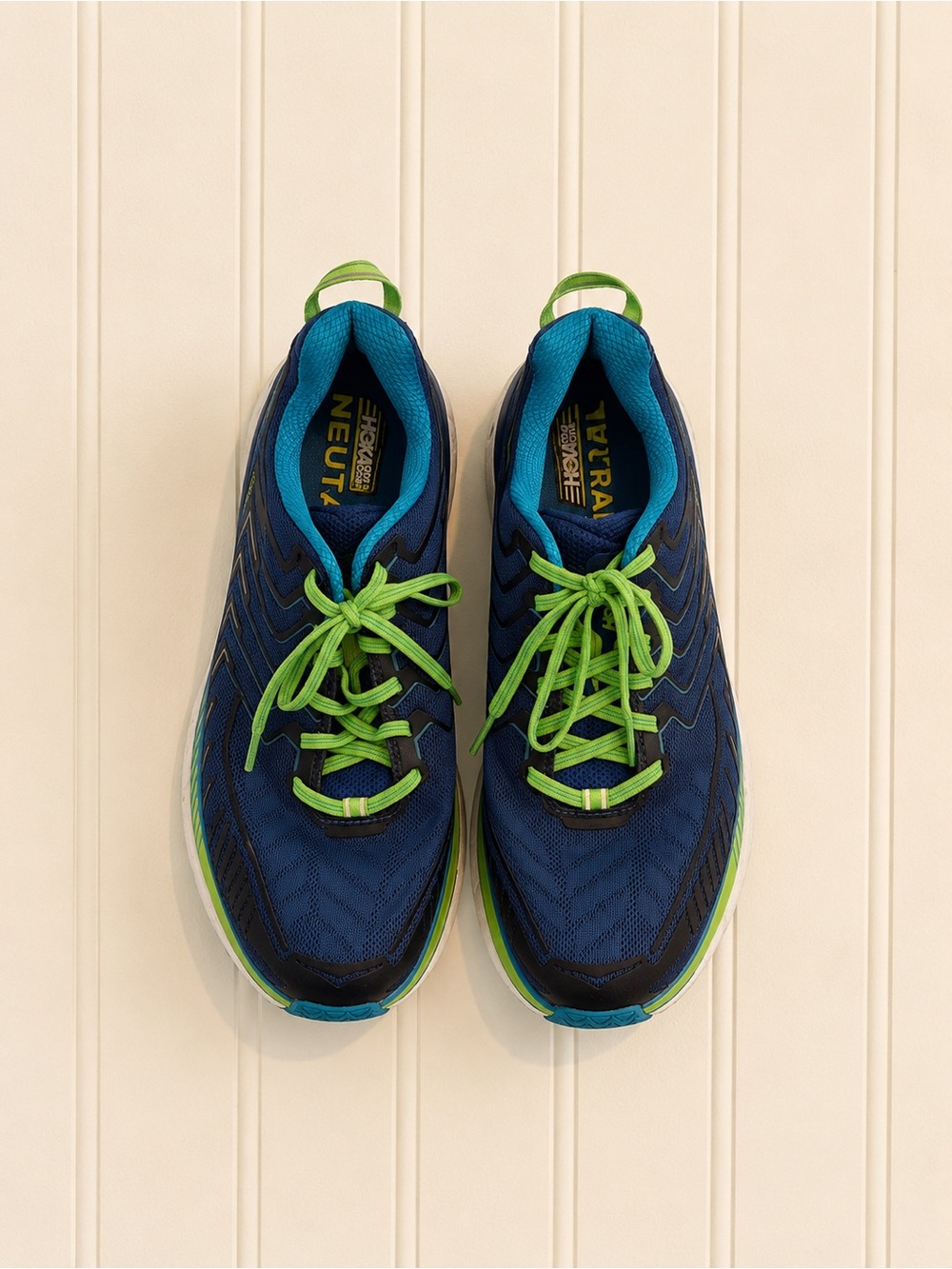 Hoka One One Clifton 4 Men’s 9.5 Navy & Lime Running Shoes